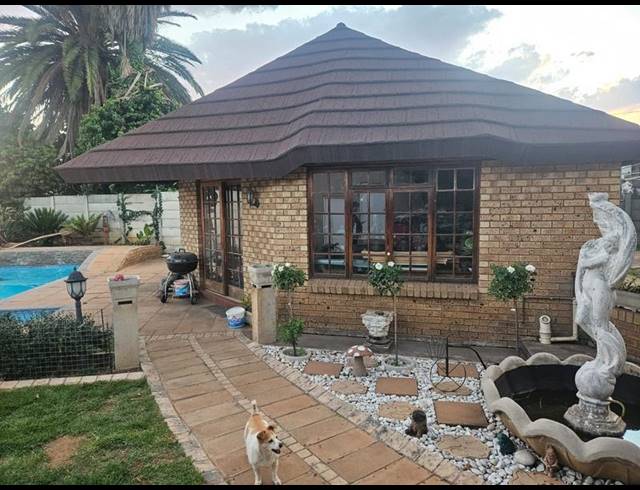 4 BEDROOM HOUSE FOR SALE IN ELSBURG